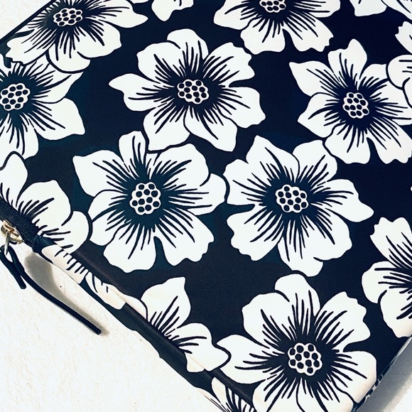 Kate Spade super cute Computer Bag - Picture 13 of 13